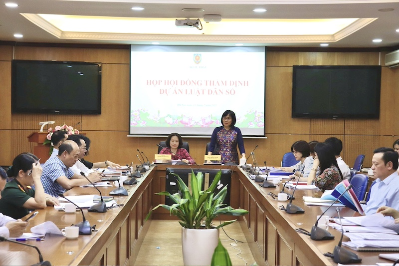 Thẩm định dự án Luật Dân số